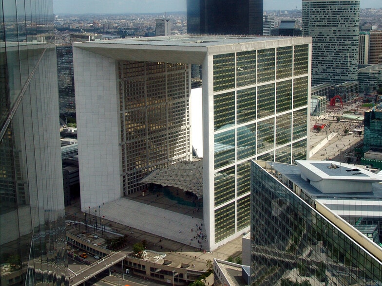 1 Parvis de l'arche, Puteaux à louer - Photo de l’immeuble – Image 2 sur 8