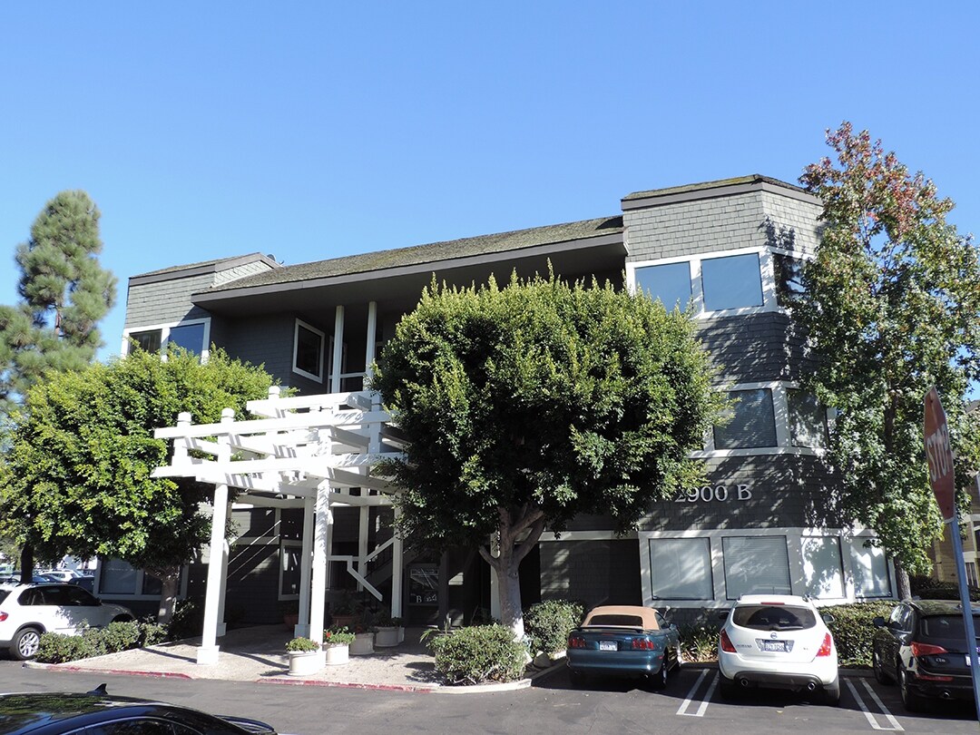 2900 Bristol St, Costa Mesa, CA à vendre Photo de l’immeuble– Image 1 sur 16