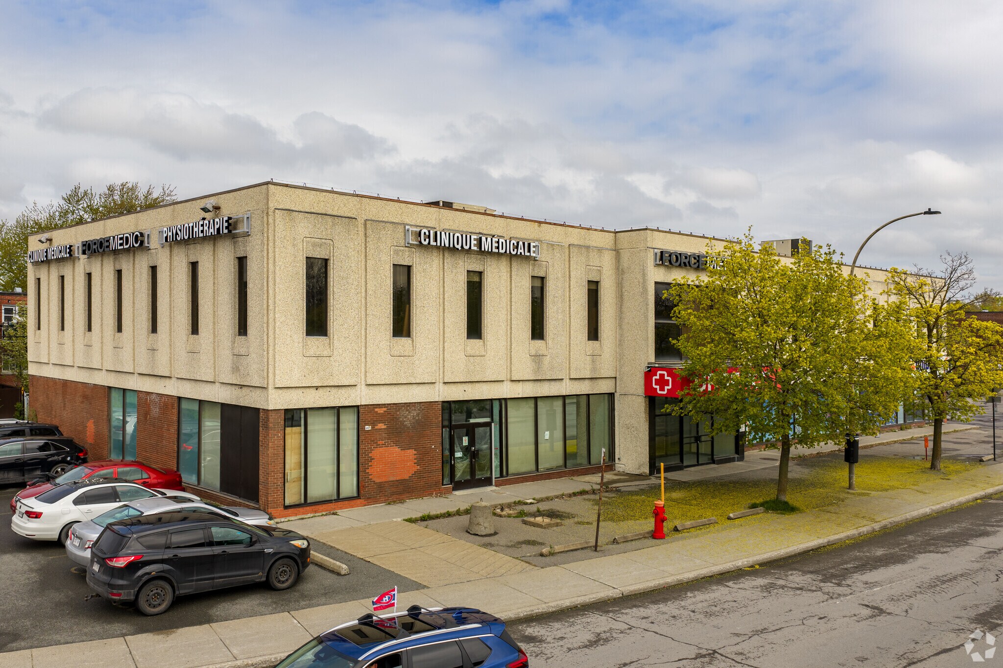 6405-6455 Rue Beaubien E, Montréal, QC à louer Photo principale– Image 1 sur 7