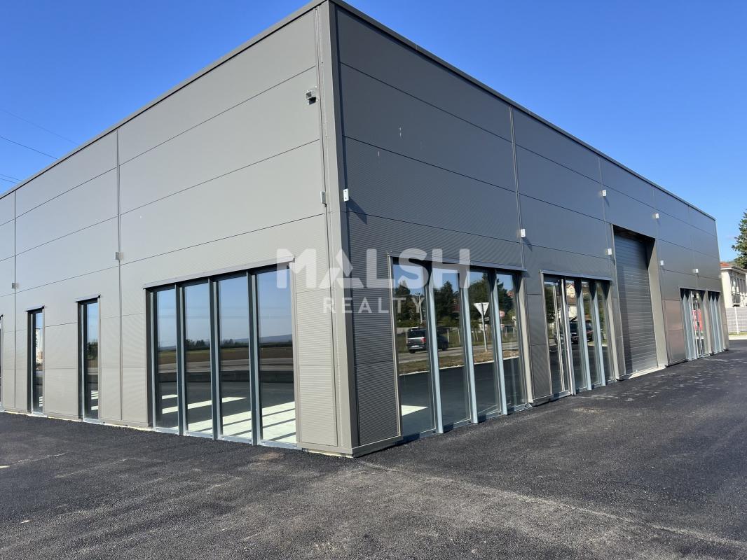 Local commercial dans La Côte-Saint-André à louer Photo de l’immeuble– Image 1 sur 6