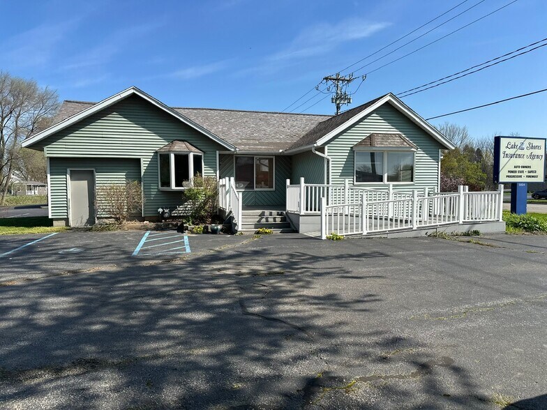 5604 Cleveland Ave, Stevensville, MI à vendre - Photo de l’immeuble – Image 1 sur 3