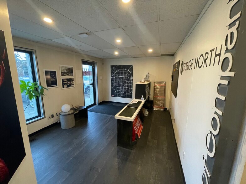 9803-9817 47th Ave NW, Edmonton, AB à louer - Photo de l’immeuble – Image 2 sur 3