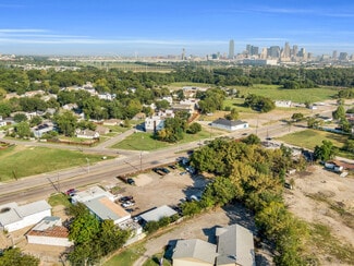 Plus de détails pour 3030 Cedar Crest Blvd, Dallas, TX - Local d’activités à vendre