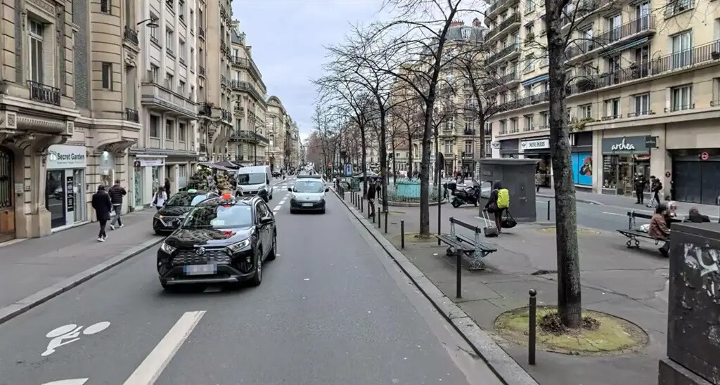Local commercial dans Paris à louer Photo de l’immeuble– Image 1 sur 3