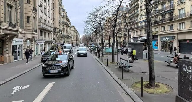 Plus de détails pour Local commercial à louer