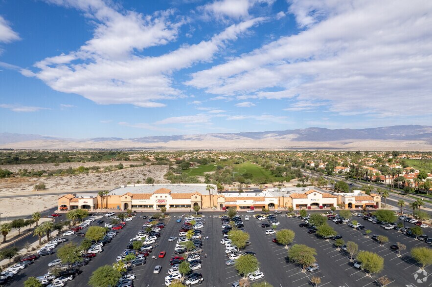 74884-74998 Country Club Dr, Palm Desert, CA à louer - Aérien – Image 2 sur 19
