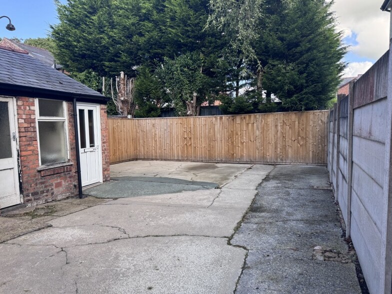 42 Watling Street Road, Preston à louer - Photo de l’immeuble – Image 2 sur 2