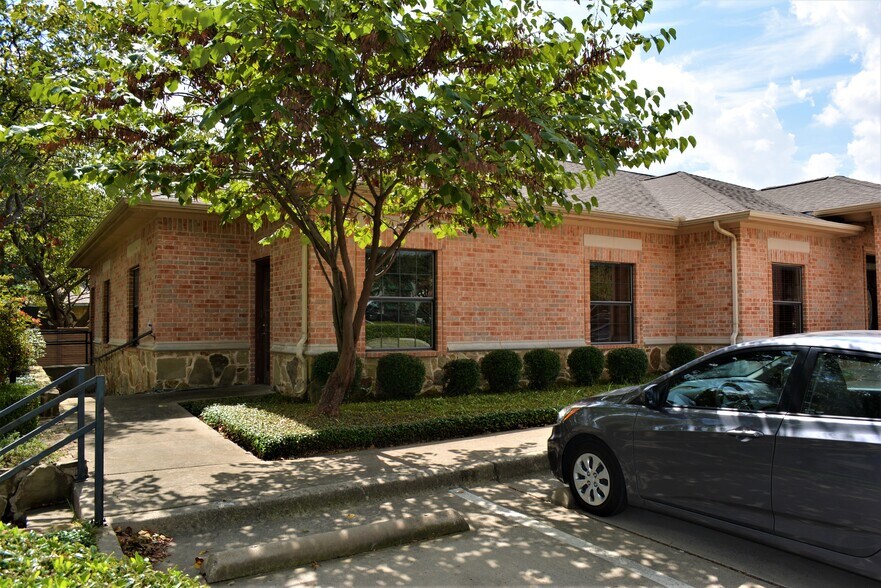 2309 Virginia Pky, McKinney, TX à louer - Photo de l’immeuble – Image 2 sur 15