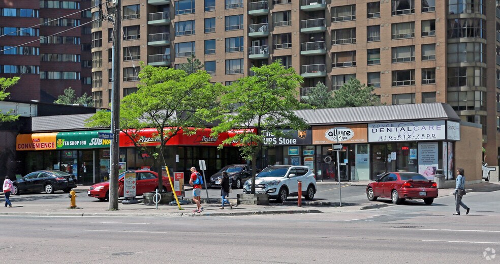 4936 Yonge St, Toronto, ON à louer - Photo de l’immeuble – Image 3 sur 3