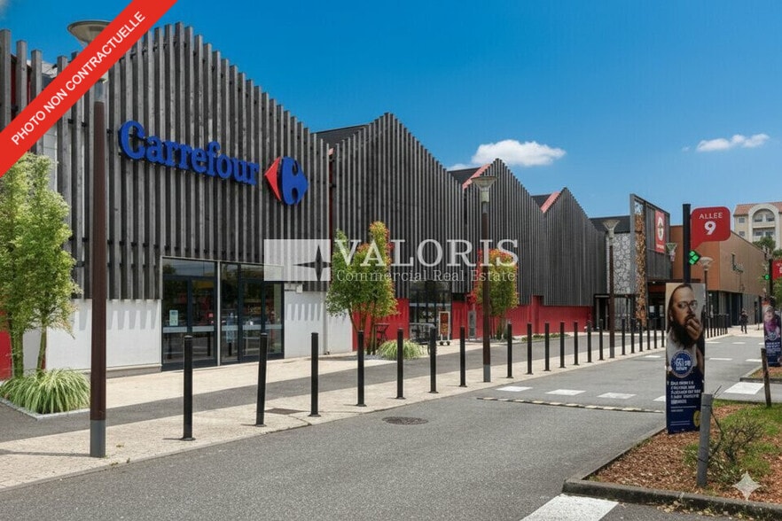 Local commercial dans Villefranche Sur Saone à louer - Photo de l’immeuble – Image 3 sur 11