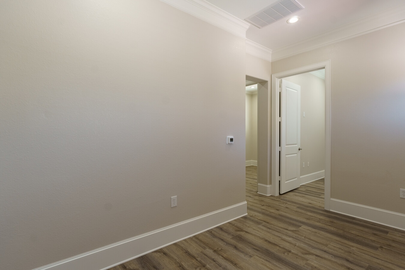 19539 Champion Forest Dr, Spring, TX 77379 - Lot A - - Photo intérieure - Image 2 of 18