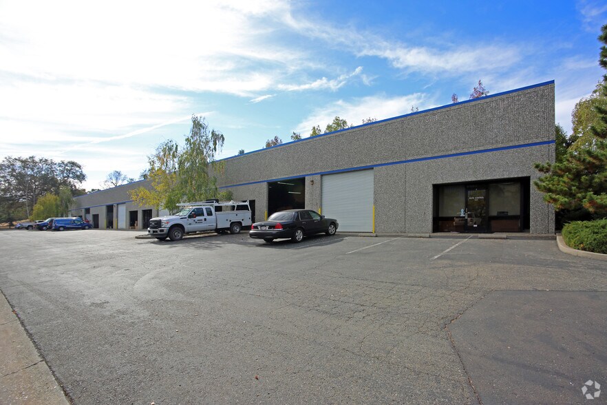 6100 Enterprise Dr, Diamond Springs, CA à louer - Photo de l’immeuble – Image 3 sur 23