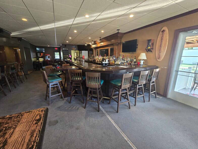 78 Franklin St, Auburn, NY à vendre - Photo de l’immeuble – Image 3 sur 16