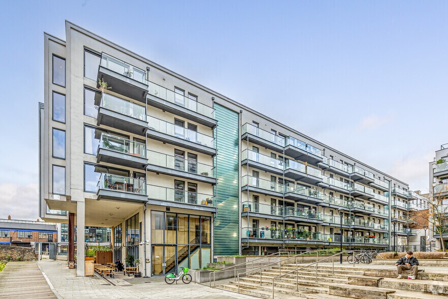 2-10 Hertford Rd, Londres à louer - Photo principale – Image 1 sur 77