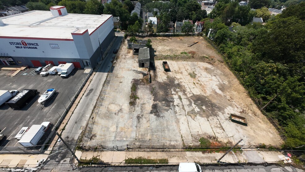 355 E Price St, Philadelphia, PA à louer - Photo de l’immeuble – Image 1 sur 7