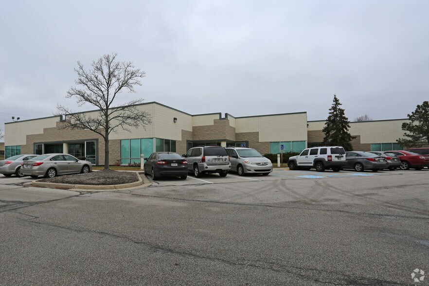 5555-5587 W 73rd St, Indianapolis, IN à louer - Photo de l’immeuble – Image 2 sur 2