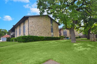 Plus de détails pour 220 Bridge Street, Granbury, TX - Logement à vendre