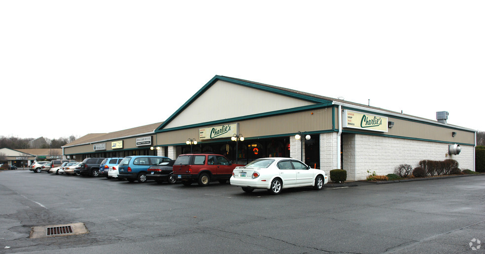 520 Hartford Tpke, Vernon, CT à louer - Photo de l’immeuble – Image 2 sur 2