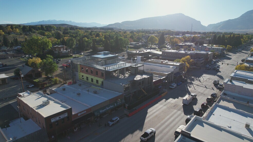 1234 Sheridan Ave, Cody, WY à louer - Vidéo sur l’annonce professionnelle – Image 2 sur 9