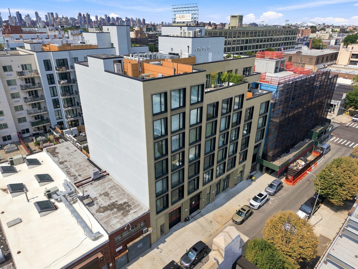 37-14 34th St, Long Island City, NY 11101 - Lot Commercial - - Photo intérieure - Image 2 of 29