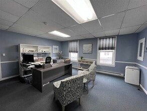 4 High St, Hampton, NH à louer Photo intérieure– Image 1 sur 1