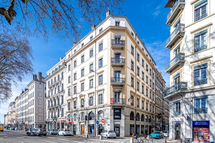 Local commercial dans Lyon à louer - Photo principale – Image 1 sur 6