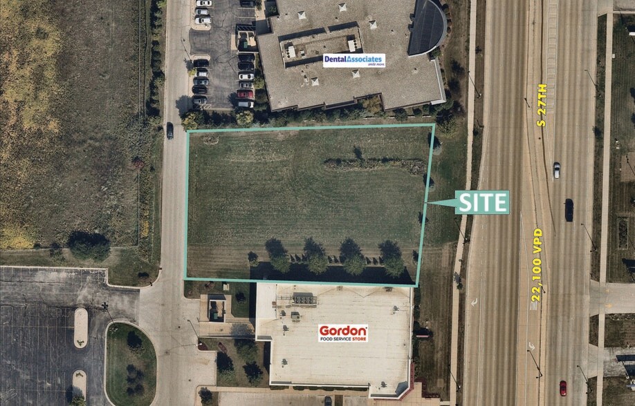 6917 S 27th St, Franklin, WI à louer - Photo de l’immeuble – Image 1 sur 2