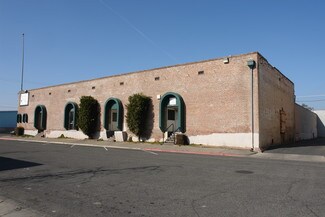 Plus de détails pour 400 N Johnson St, Visalia, CA - Industriel/Logistique à vendre