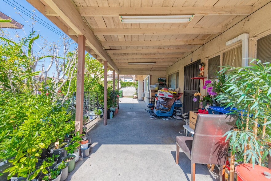745 S Chapel Ave, Alhambra, CA à vendre - Photo de l’immeuble – Image 3 sur 42