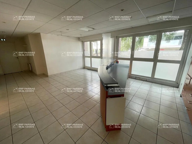 Bureau dans Rennes à vendre - Photo de l’immeuble – Image 2 sur 7