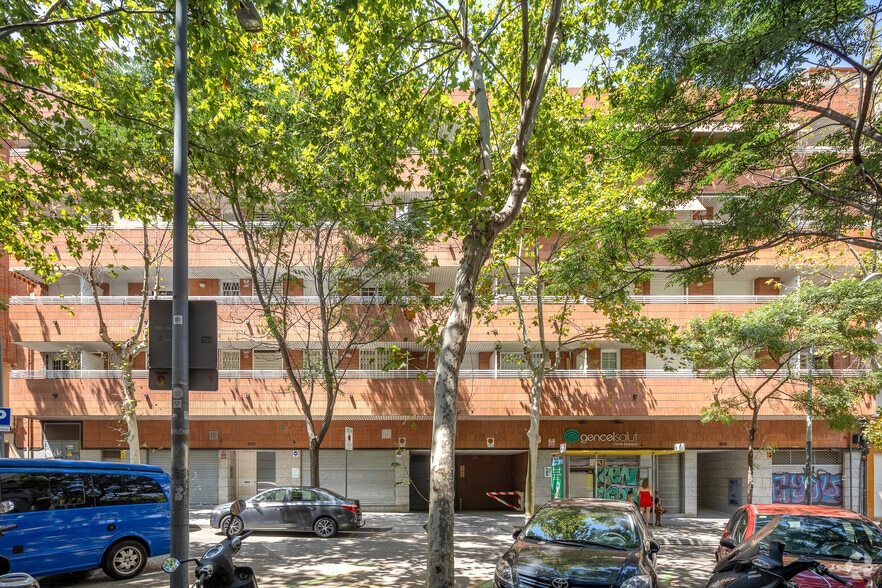 Carrer De Juan De Garay, 13-21, Barcelone, Barcelona à vendre - Photo principale – Image 1 sur 2