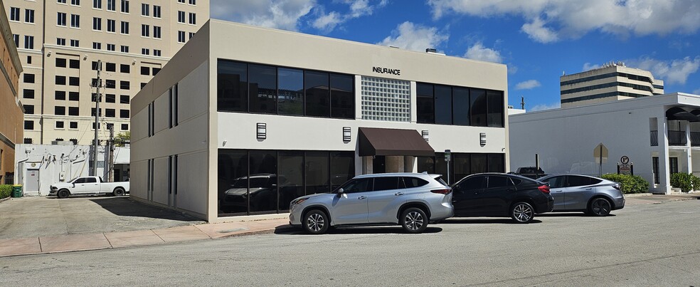 365 Palermo Ave, Coral Gables, FL à vendre - Photo de l’immeuble – Image 2 sur 37