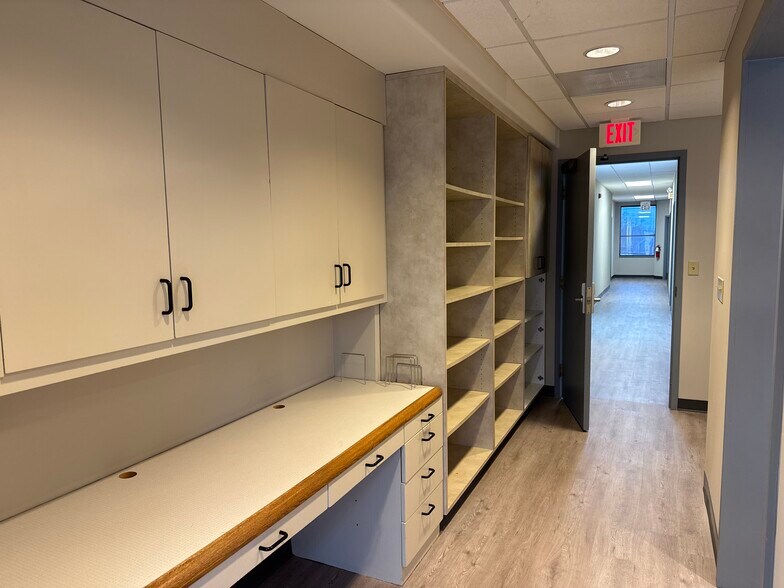 11755 W 112th St, Overland Park, KS à vendre - Photo de l’immeuble – Image 2 sur 7