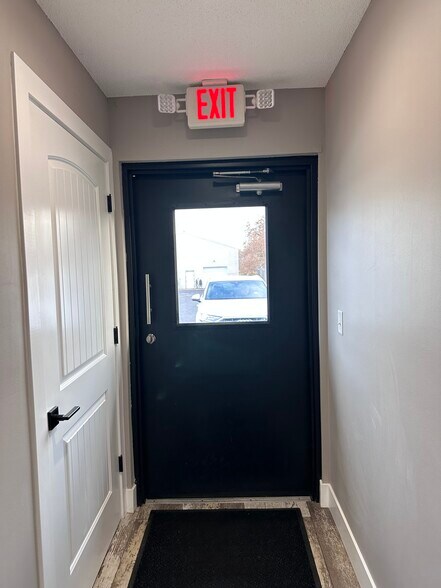 2630 84th SW st, Byron Center, MI à vendre - Photo de l’immeuble – Image 3 sur 10