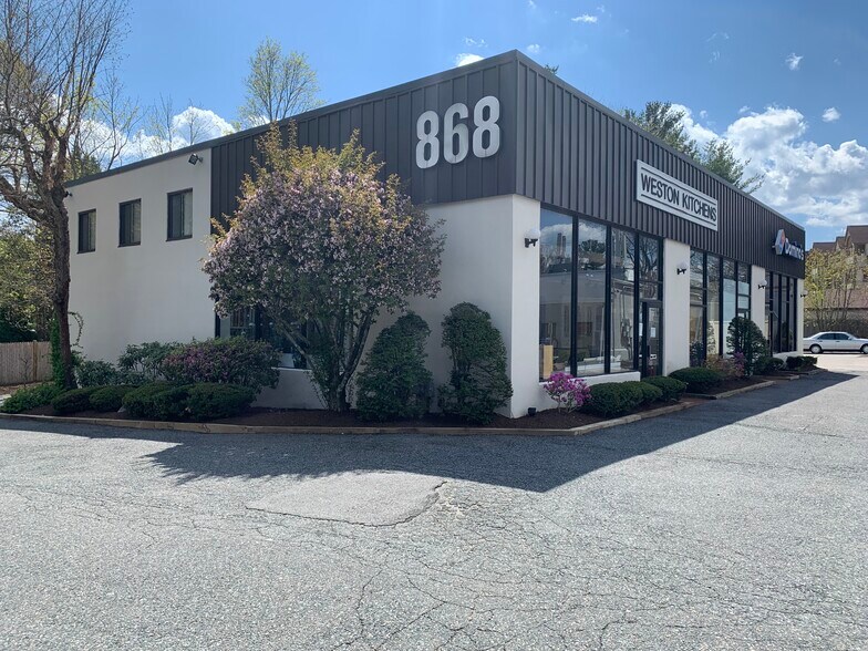 868 Worcester St, Wellesley, MA à louer - Photo de l’immeuble – Image 1 sur 5