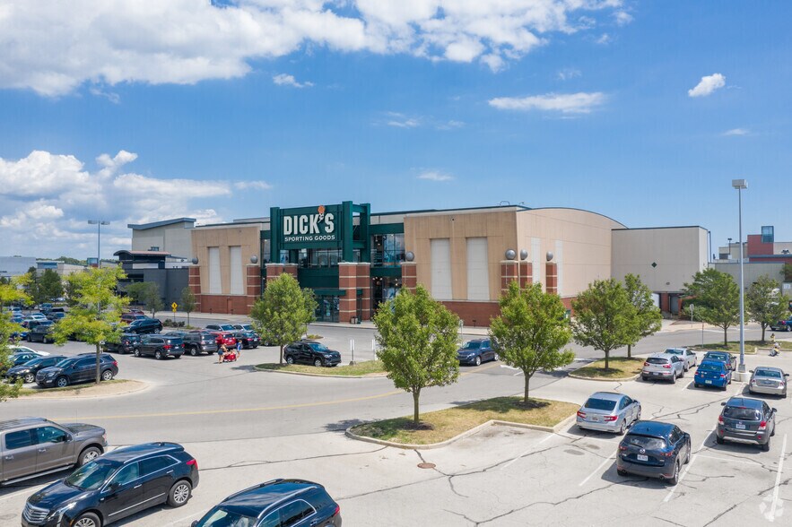5001 Monroe St, Toledo, OH à vendre - Photo de l’immeuble – Image 3 sur 5