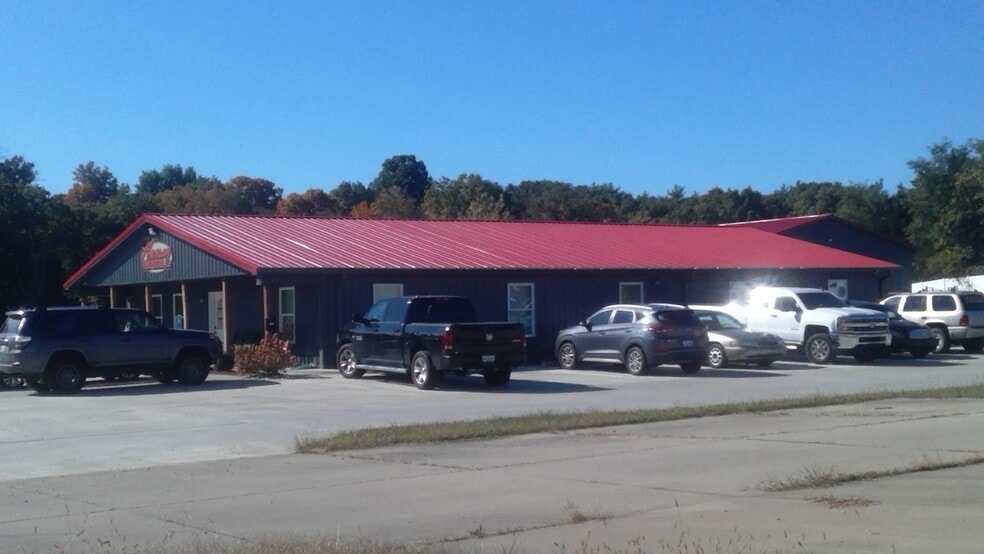 9796 Alexandria Pike portefeuille de 2 biens à vendre sur LoopNet.fr - Photo de l’immeuble – Image 1 sur 6