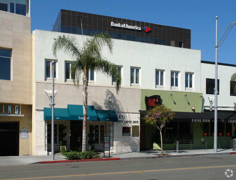 449-451 N Canon Dr, Beverly Hills, CA à louer - Photo de l’immeuble – Image 2 sur 49