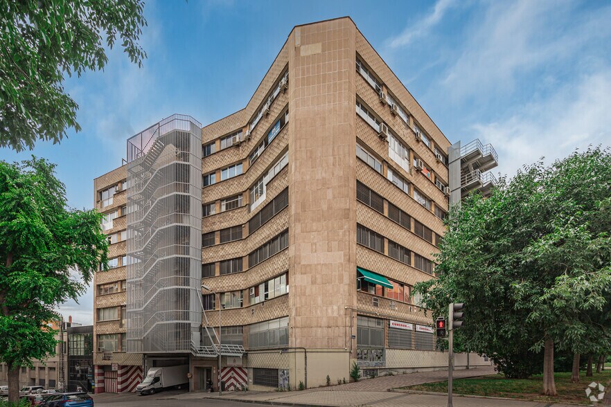 Calle Sebastián Gómez, 5, Madrid, Madrid à vendre - Photo de l’immeuble – Image 2 sur 4