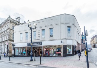 Plus de détails pour 2-12 Market Pl, Dewsbury - Local commercial à louer