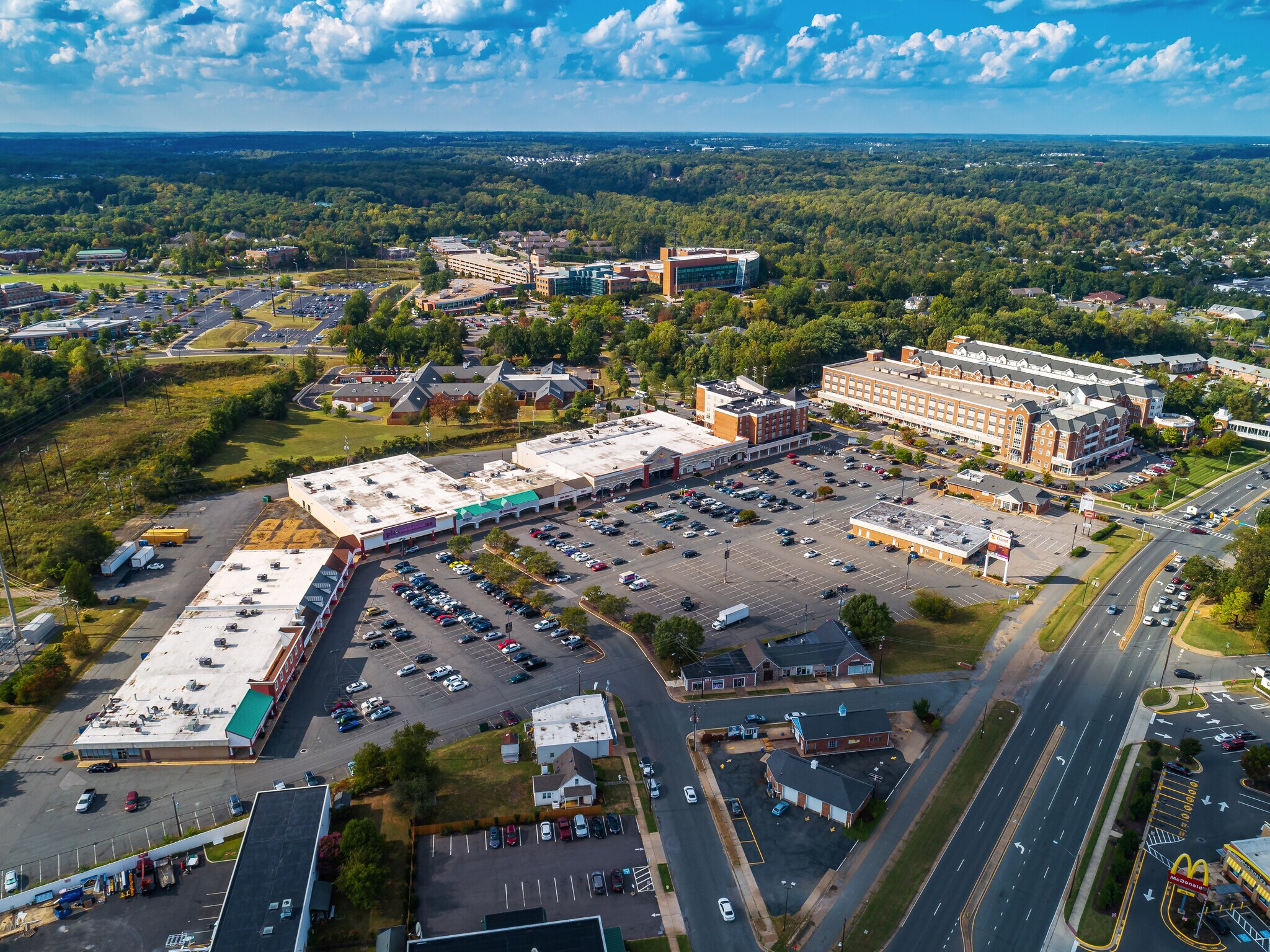 1245-1289 Emancipation Hwy, Fredericksburg, VA à louer Photo principale– Image 1 sur 12