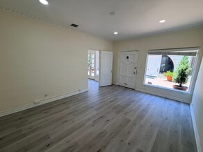 9528-9546 Brighton Way, Beverly Hills, CA à louer Photo intérieure– Image 2 sur 7