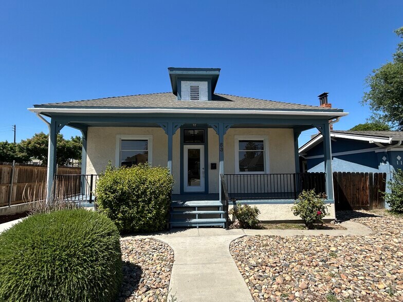 53 W 9th St, Tracy, CA à louer - Photo de l’immeuble – Image 1 sur 12