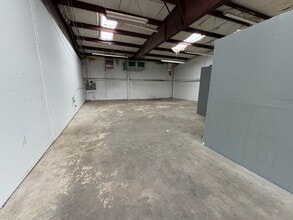7752 Hammerly Blvd, Houston, TX à louer Photo intérieure– Image 1 sur 10