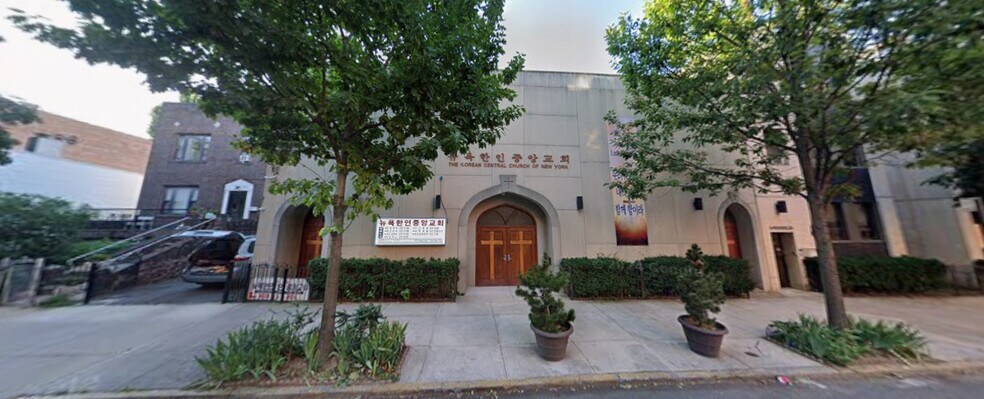 Religious Comunity School Daycare Office portefeuille de 2 biens à vendre sur LoopNet.fr - Photo principale – Image 1 sur 38