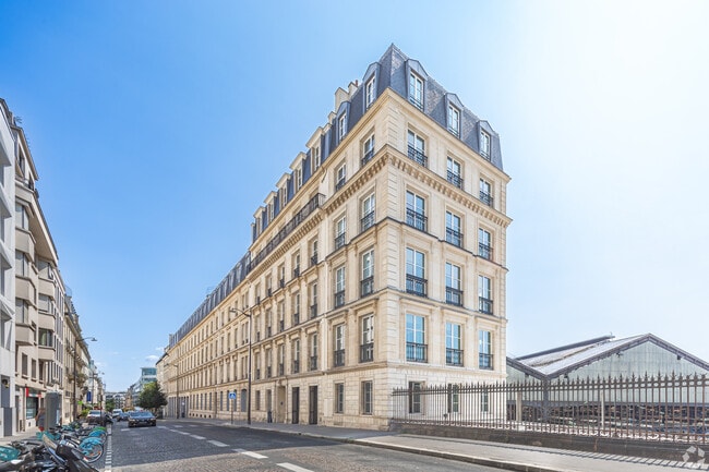 Plus de détails pour 51 Rue De Londres, Paris - Bureau à louer