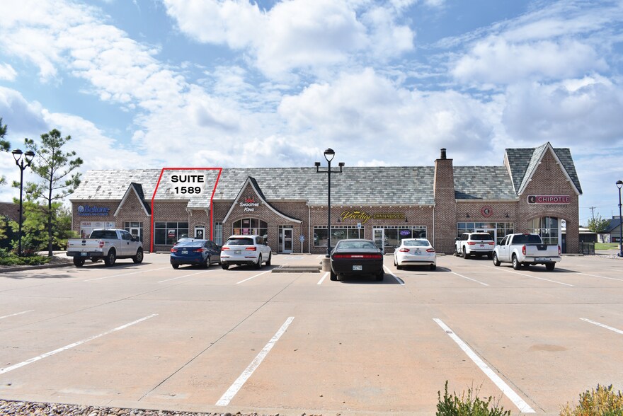 1515 S Broadway, Edmond, OK à louer - Photo principale – Image 1 sur 4