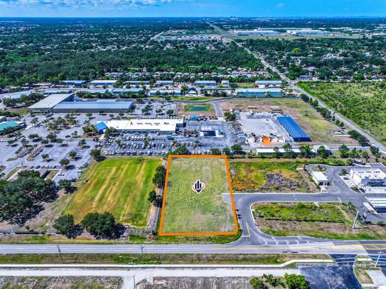 2814 26th Avenue East, Bradenton, FL à vendre - Photo de l’immeuble – Image 3 sur 8