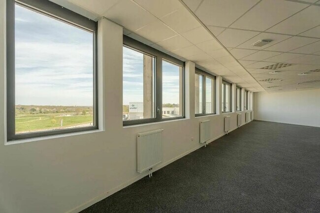 Plus de détails pour Bureau à vendre