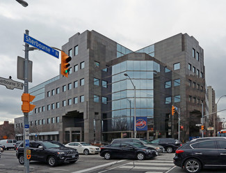 Plus de détails pour 425 Bloor St E, Toronto, ON - Différents types d’espaces à louer